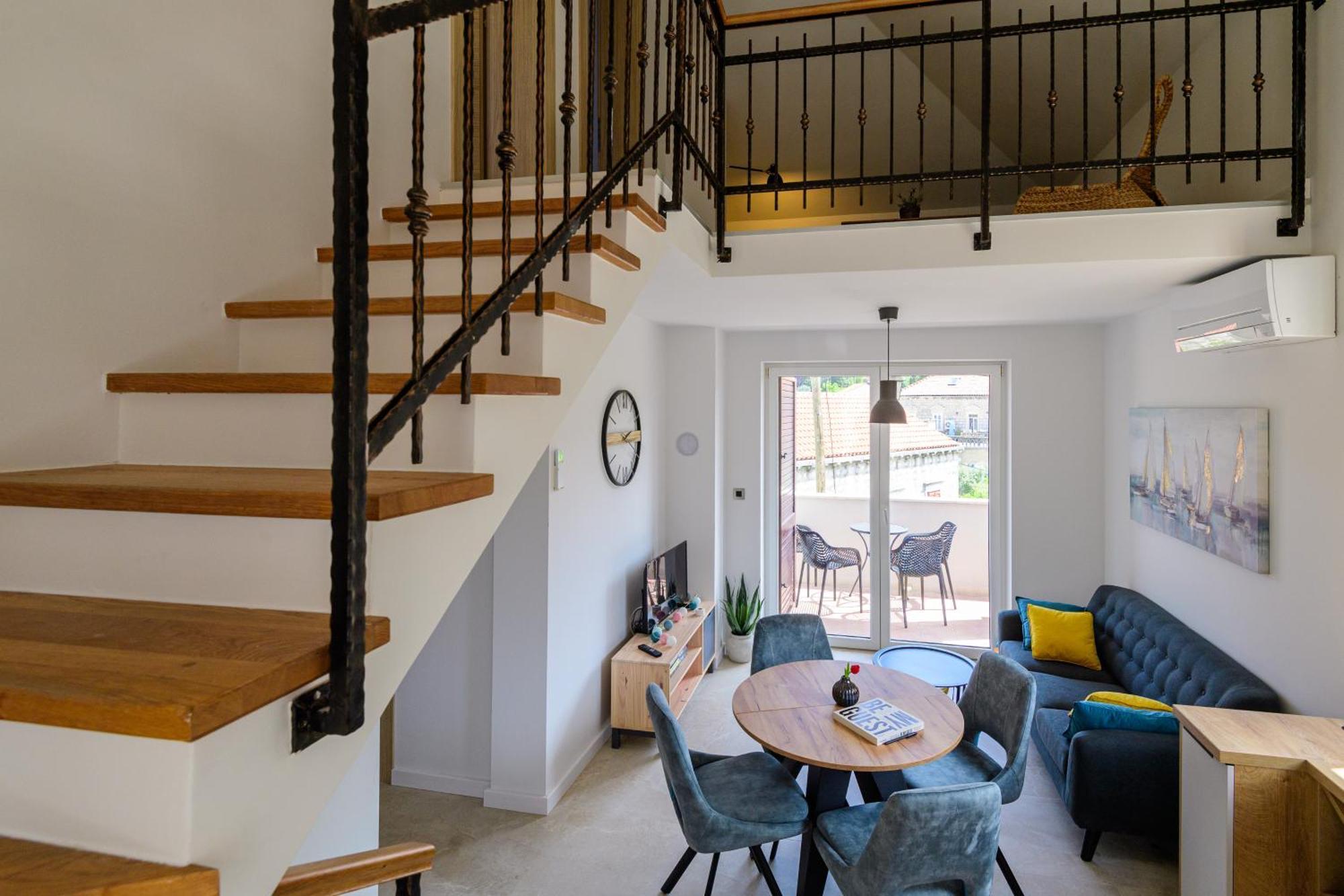 Apartments Kralj Ana 챠브타트 외부 사진