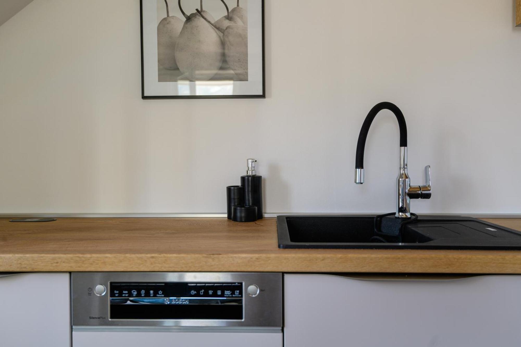Apartments Kralj Ana 챠브타트 외부 사진